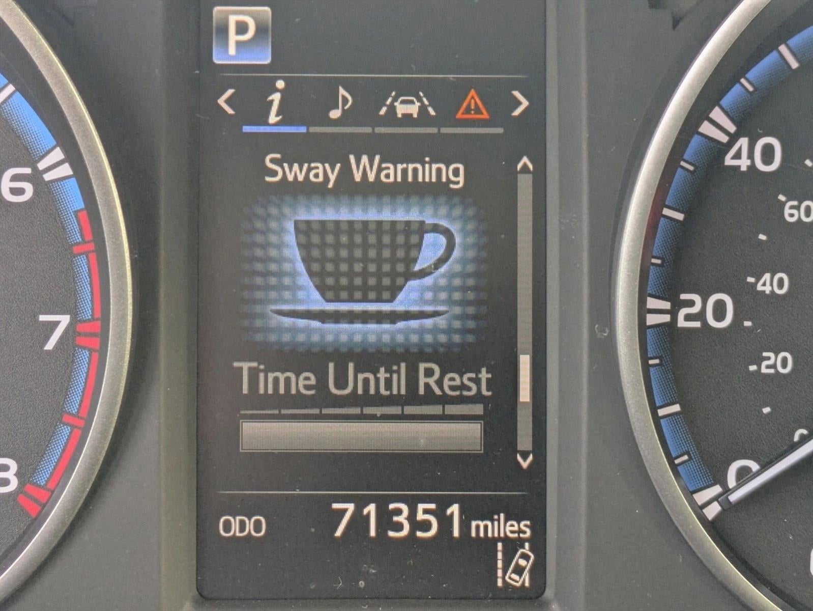 2018 Toyota RAV4 XLE FWD (GS)