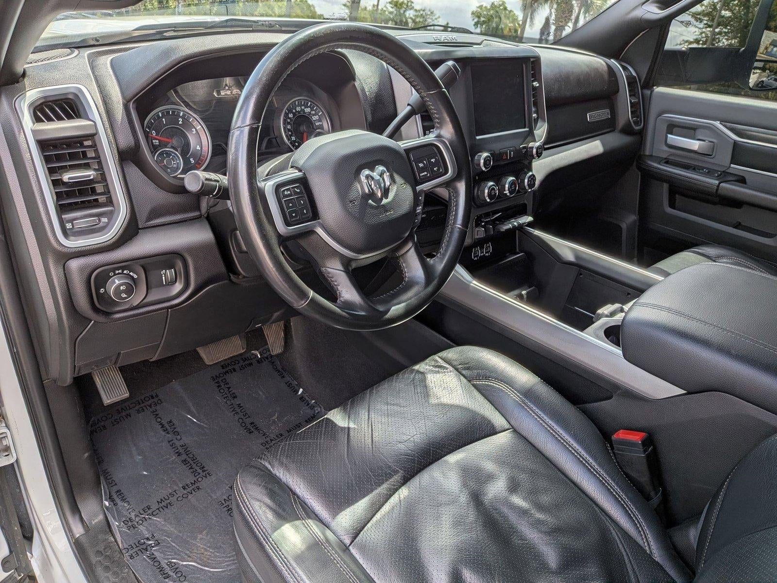 2022 RAM 3500 Big Horn 4x4 Crew Cab 8' Box