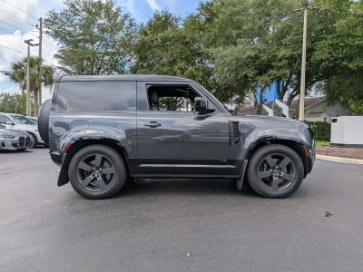 2024 Land Rover Defender 90 P525 V8