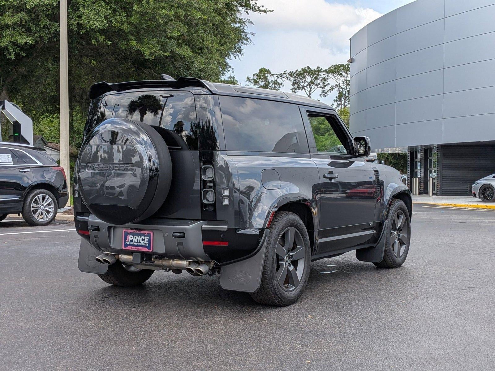 2024 Land Rover Defender 90 P525 V8