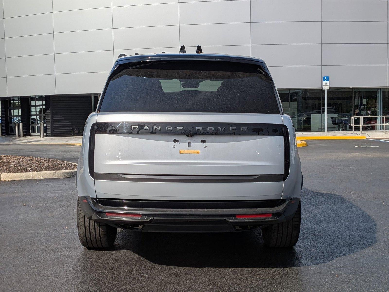 2025 Land Rover Range Rover P530 SE SWB