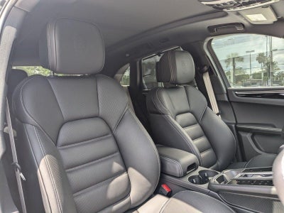 2025 Porsche Macan T AWD