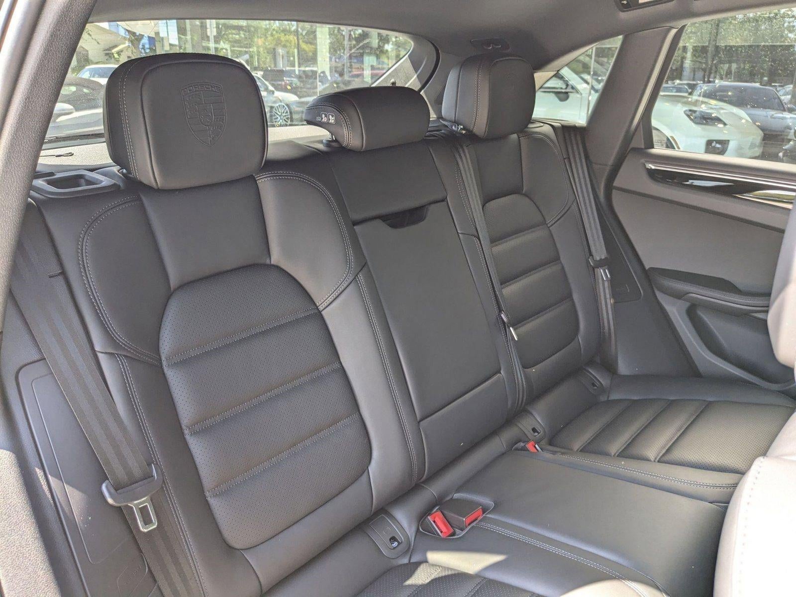 2025 Porsche Macan AWD