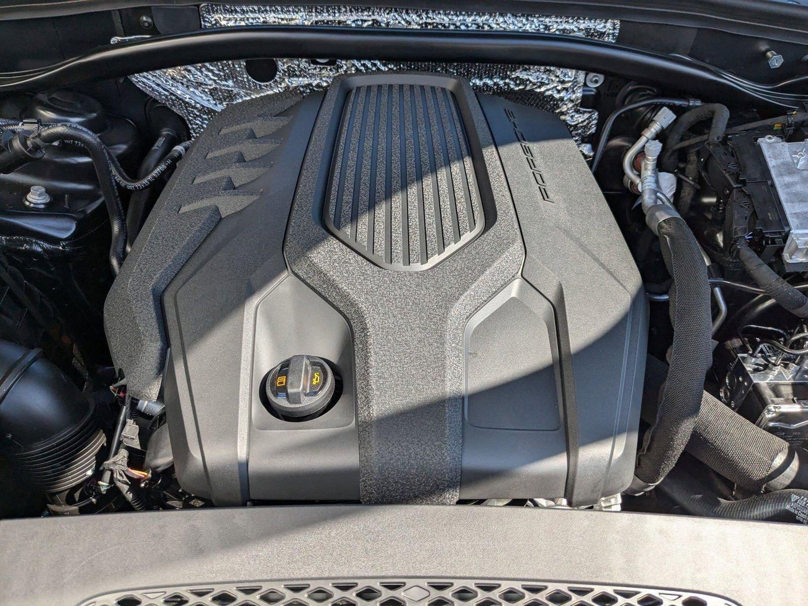 2025 Porsche Macan AWD