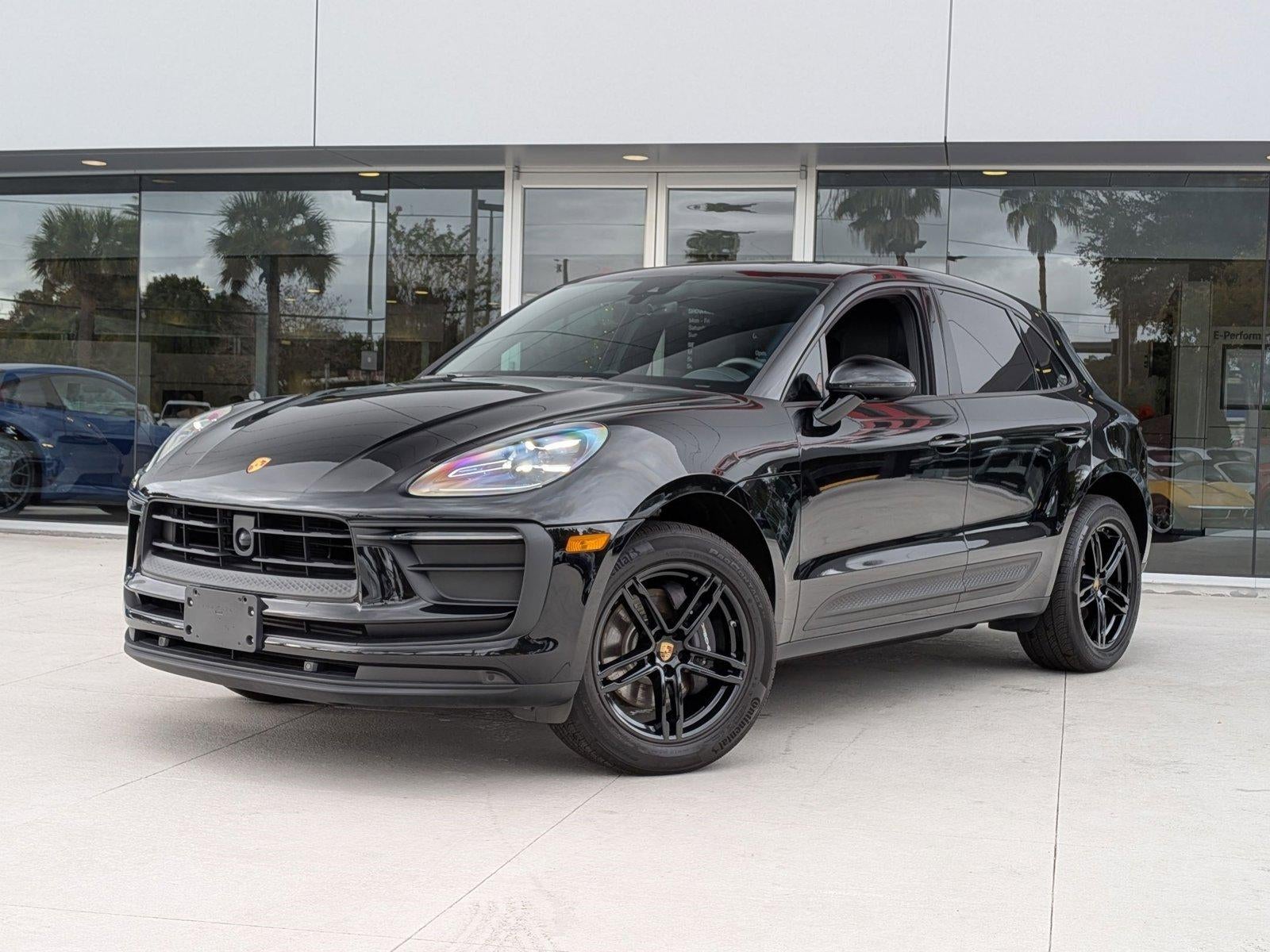 2025 Porsche Macan AWD