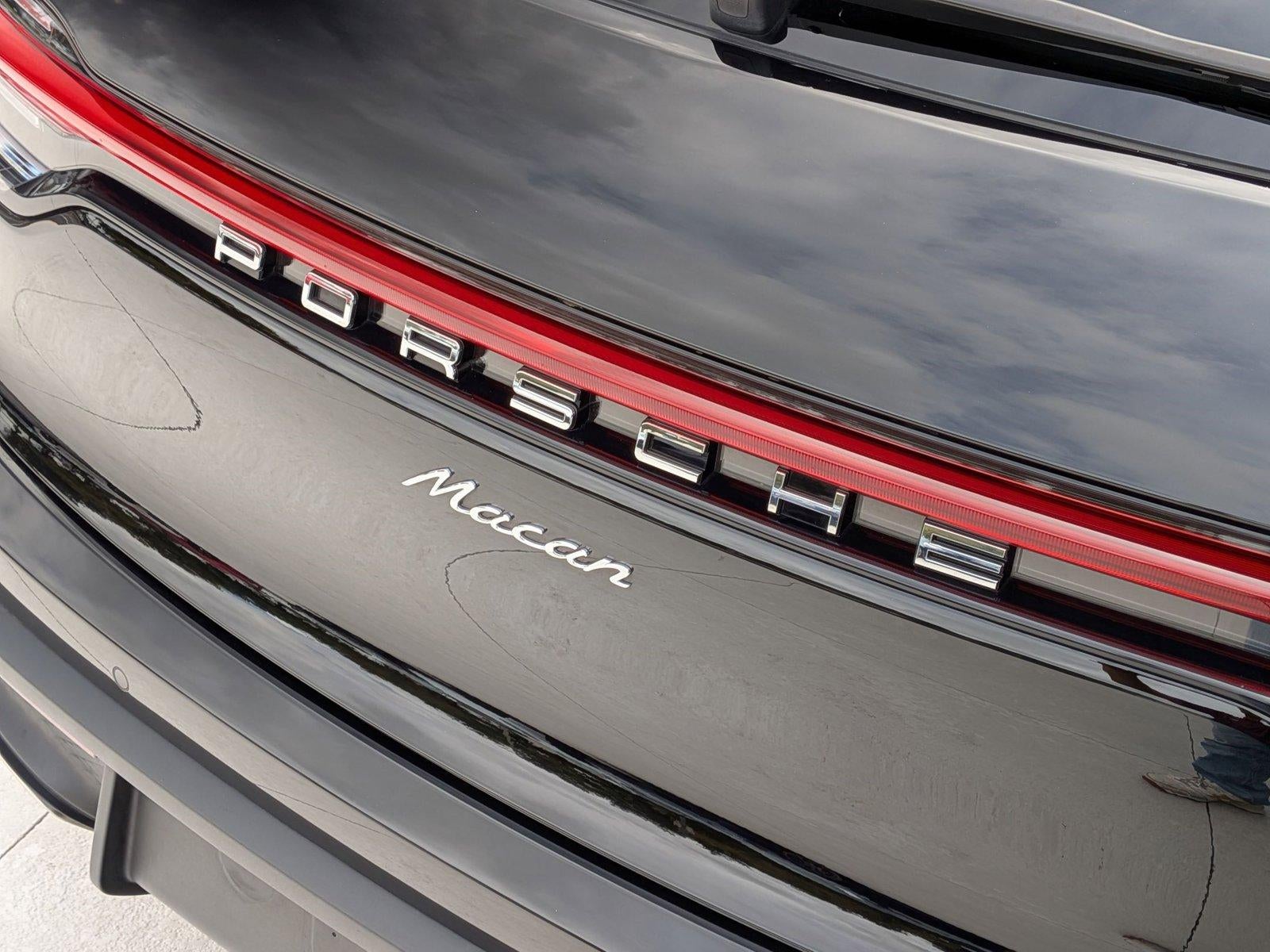 2025 Porsche Macan AWD