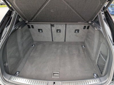 2025 Porsche Macan AWD