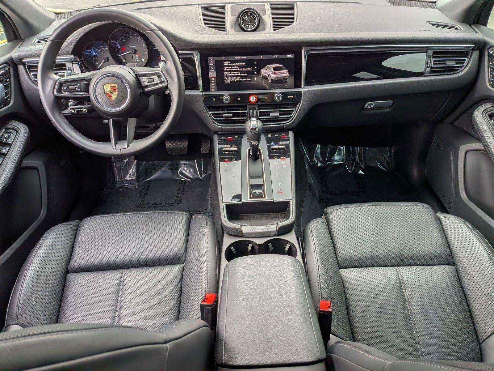 2025 Porsche Macan AWD