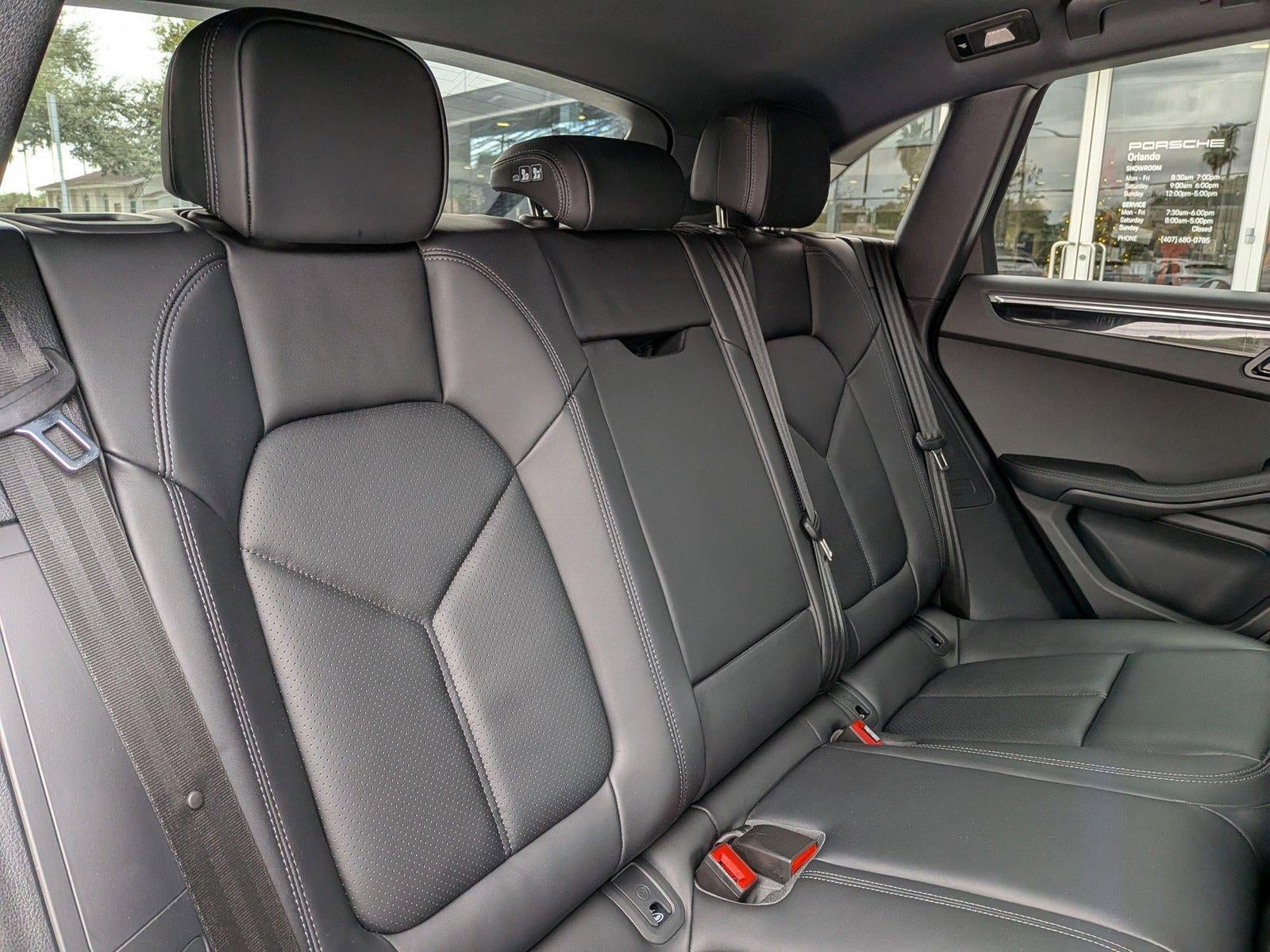 2025 Porsche Macan AWD