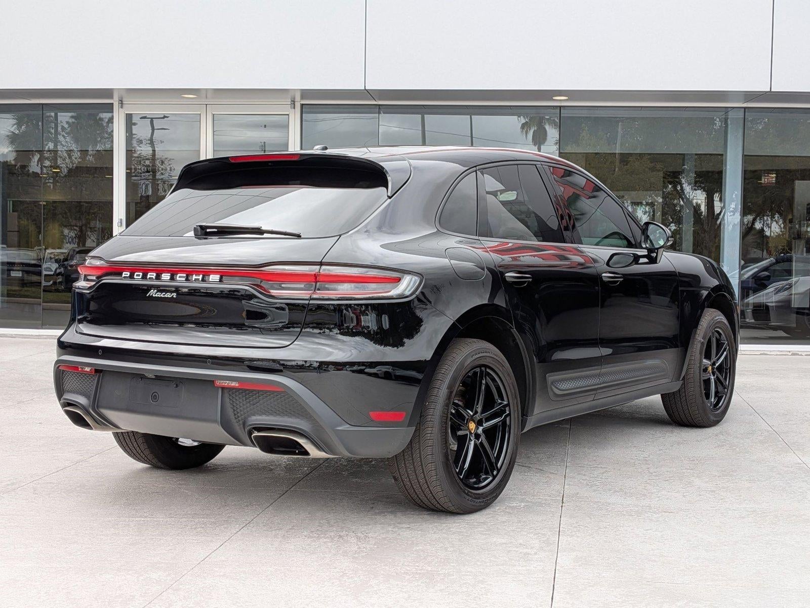 2025 Porsche Macan AWD
