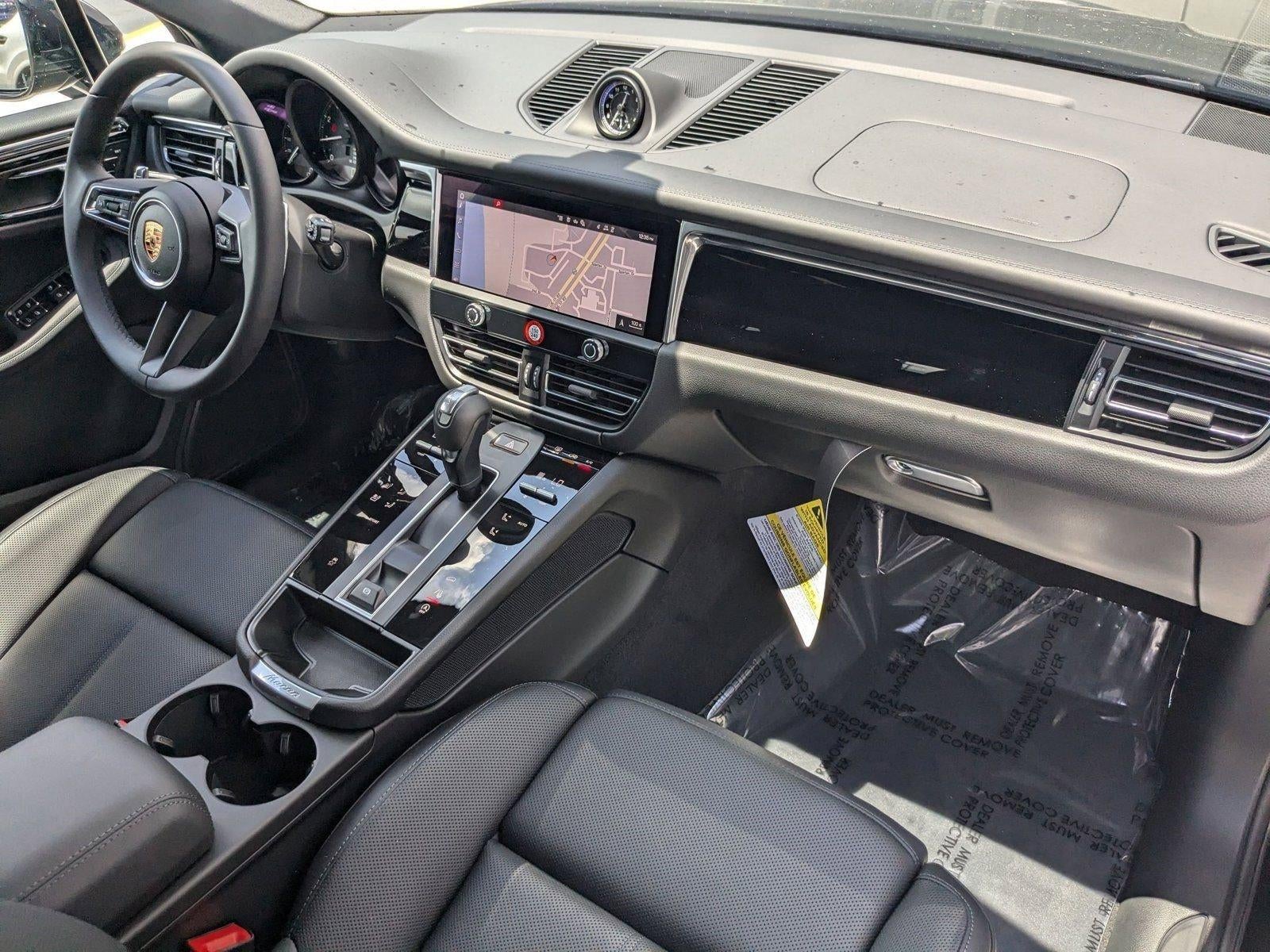 2025 Porsche Macan AWD