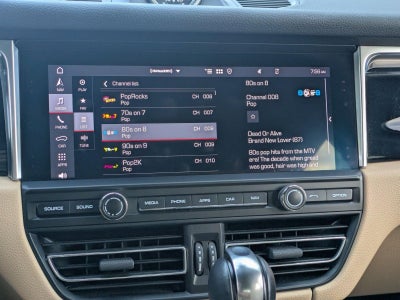 2021 Porsche Macan AWD