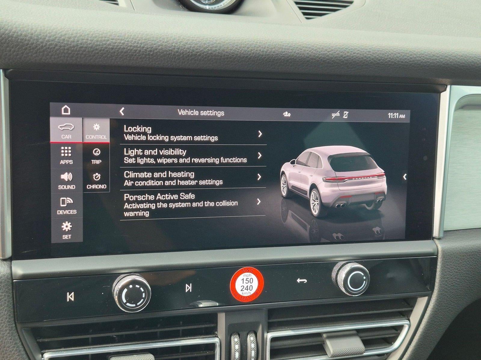 2023 Porsche Macan AWD