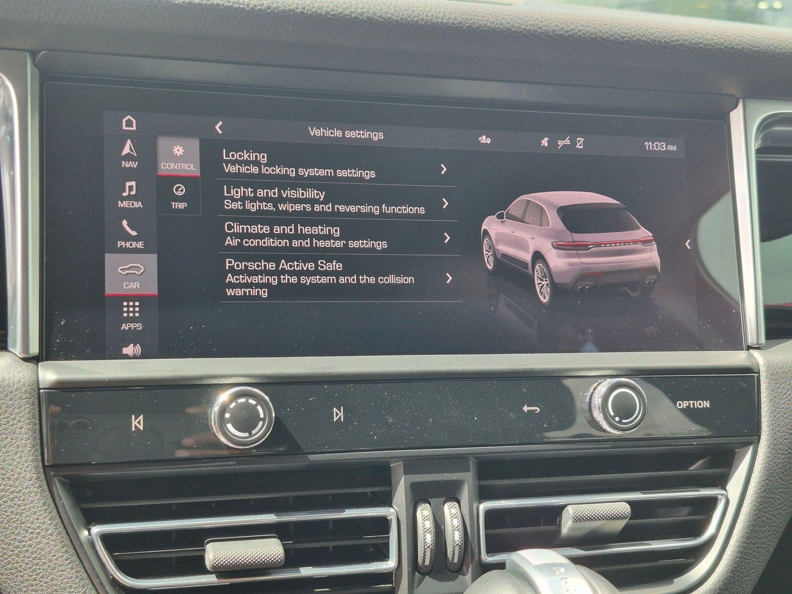 2023 Porsche Macan AWD