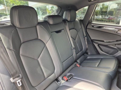 2023 Porsche Macan AWD