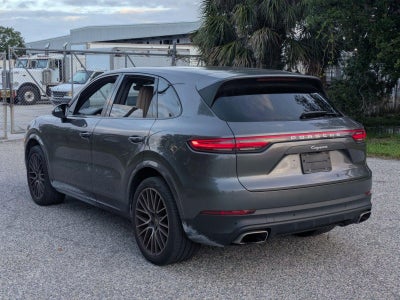 2023 Porsche Cayenne Platinum Edition AWD
