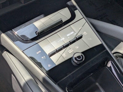 2025 Porsche Cayenne AWD