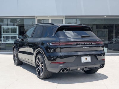 2025 Porsche Cayenne AWD