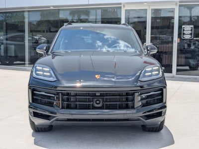2025 Porsche Cayenne AWD