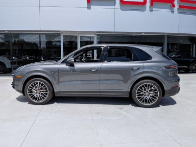 2023 Porsche Cayenne Platinum Edition AWD
