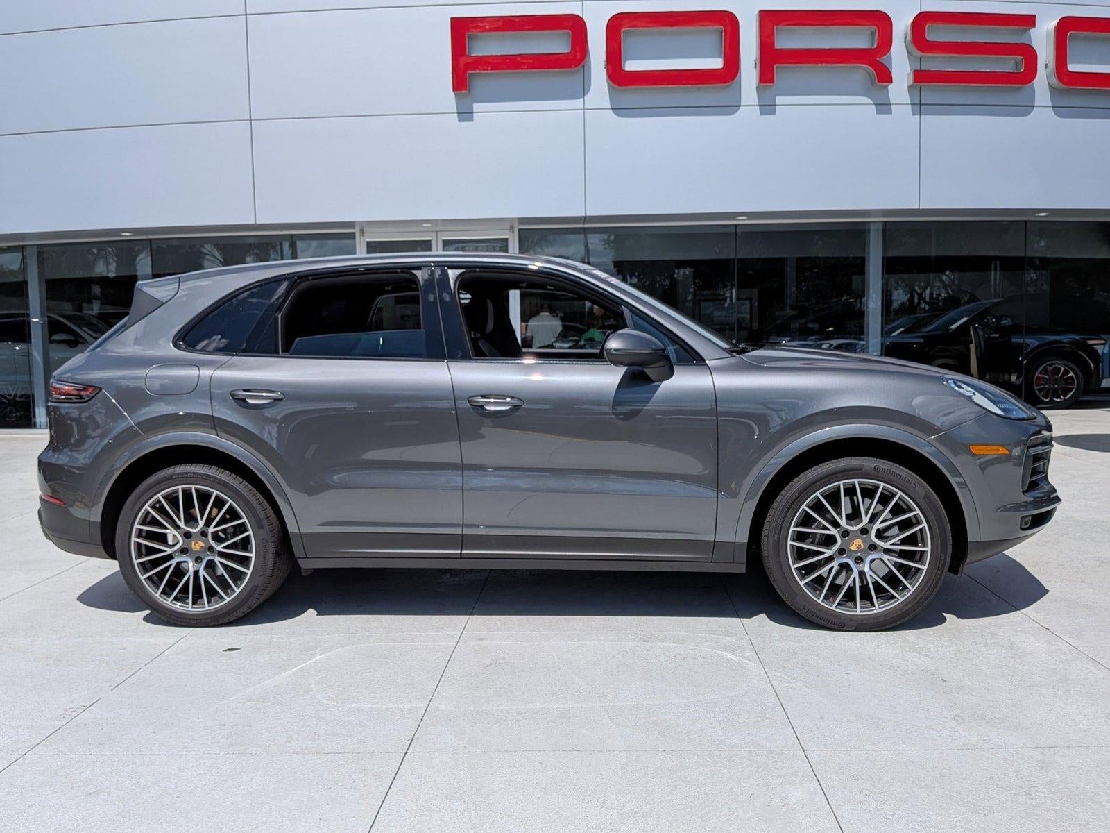 2023 Porsche Cayenne Platinum Edition AWD