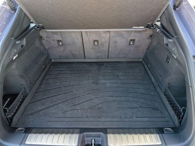 2025 Porsche Macan Electric RWD