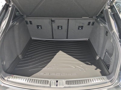 2025 Porsche Macan S AWD