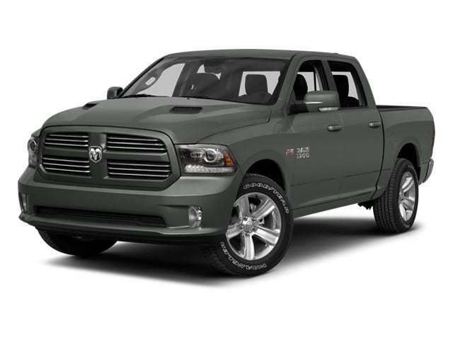 2013 RAM 1500 2WD Crew Cab 5.7 Ft Box Laramie