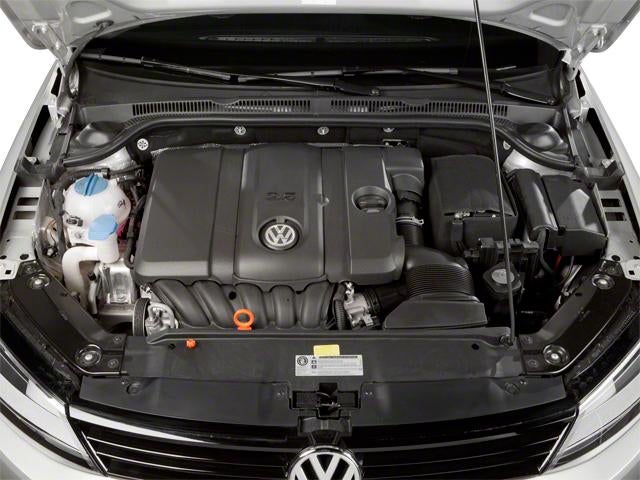 2013 Volkswagen Jetta 4dr Auto SE Sedan
